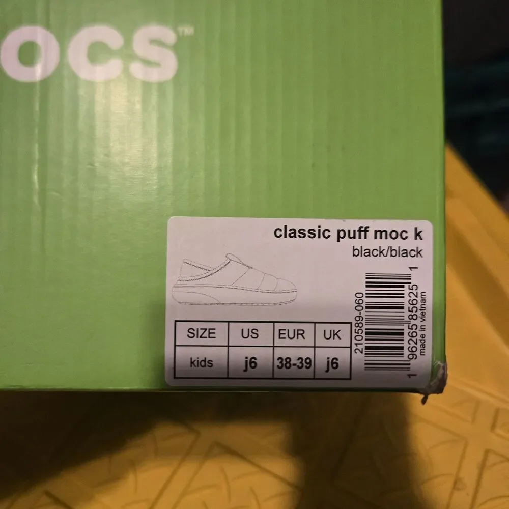 Crocs Classic Puff Moc 210706 Black/Black Unisex Slip On Shoes KIDS J6